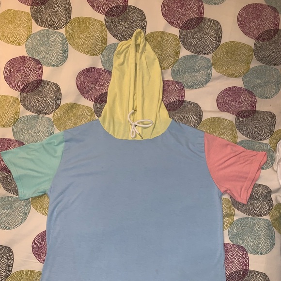 Short Sleeve Hoody (L) - Picture 1 of 3